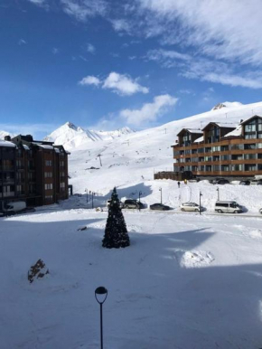 Cozy Apartment near Gondola